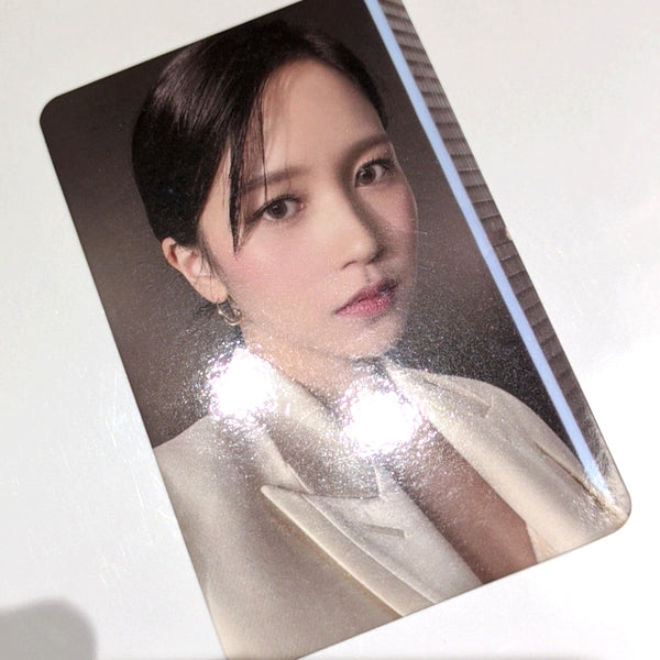 Photocard 'Ready to be' (Mina - B)