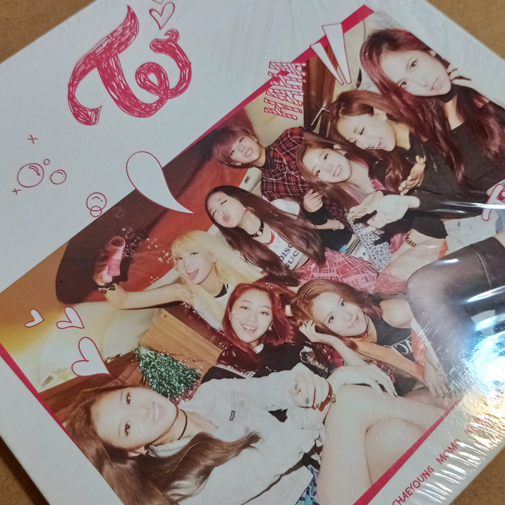 TWICE 1st Mini Album THE STORY BEGINS Photobook + Photocards + Garland