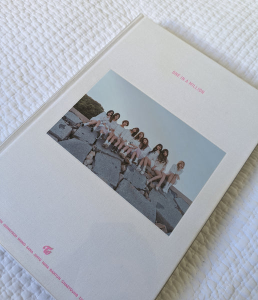 TWICE - 1ST PHOTOBOOK ONE IN A MILLION