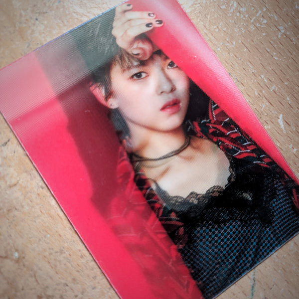 LENTICULAR PAGE TWO JEONGYEON